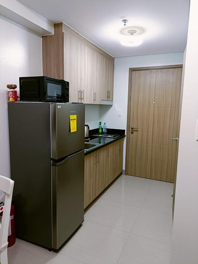 Home Away From Home Manila Exterior photo